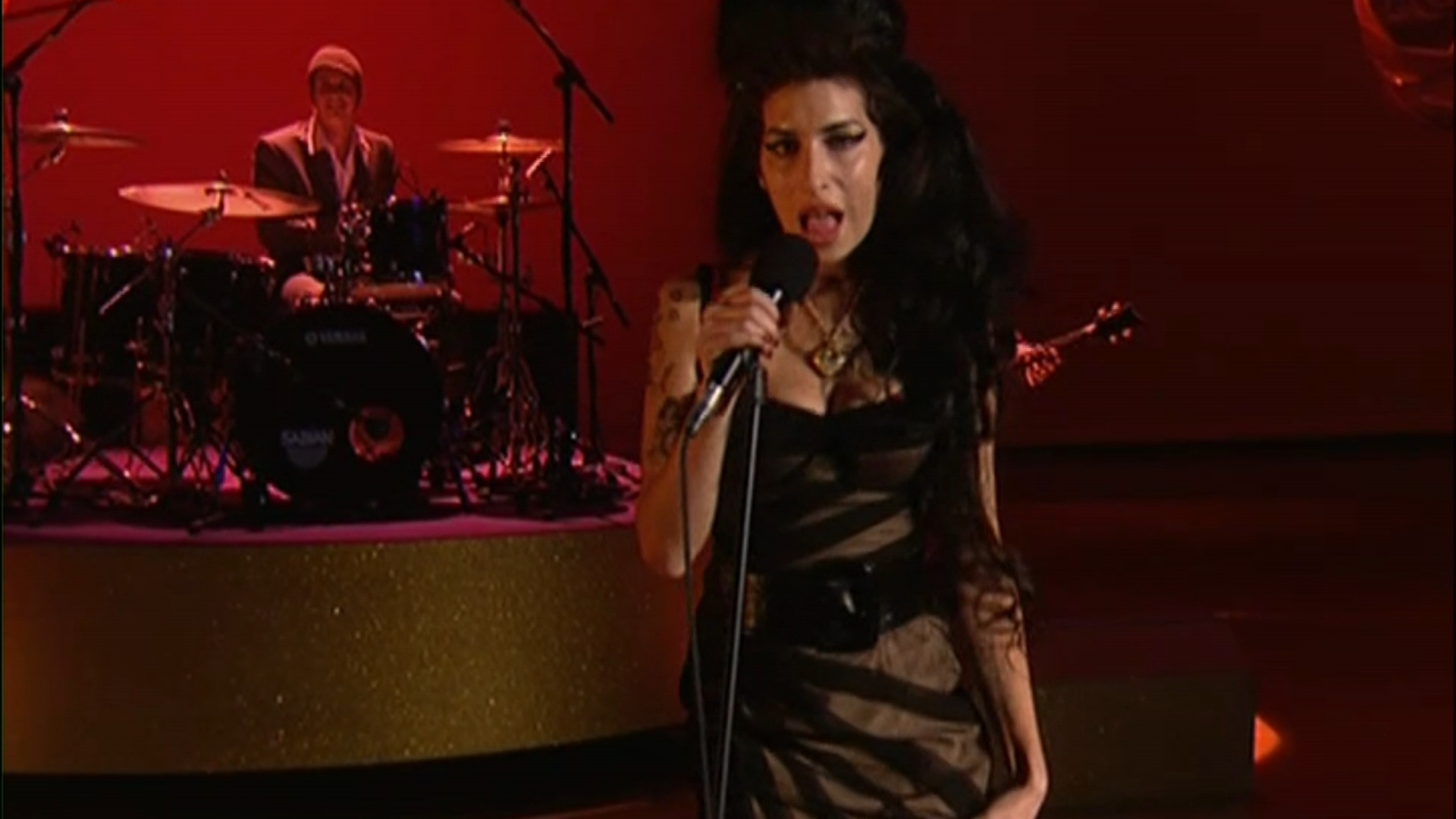 2011 Amy Winehouse - A Last Goodbye [Blu-ray] 7