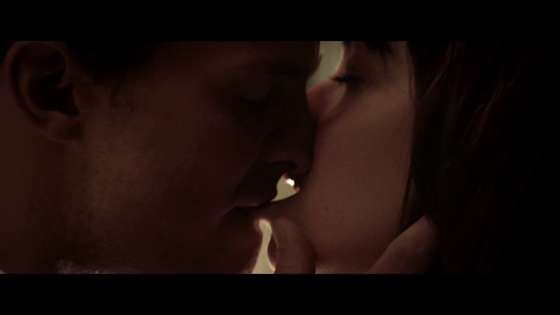 Ellie Goulding - Love Me Like You Do (662).jpg