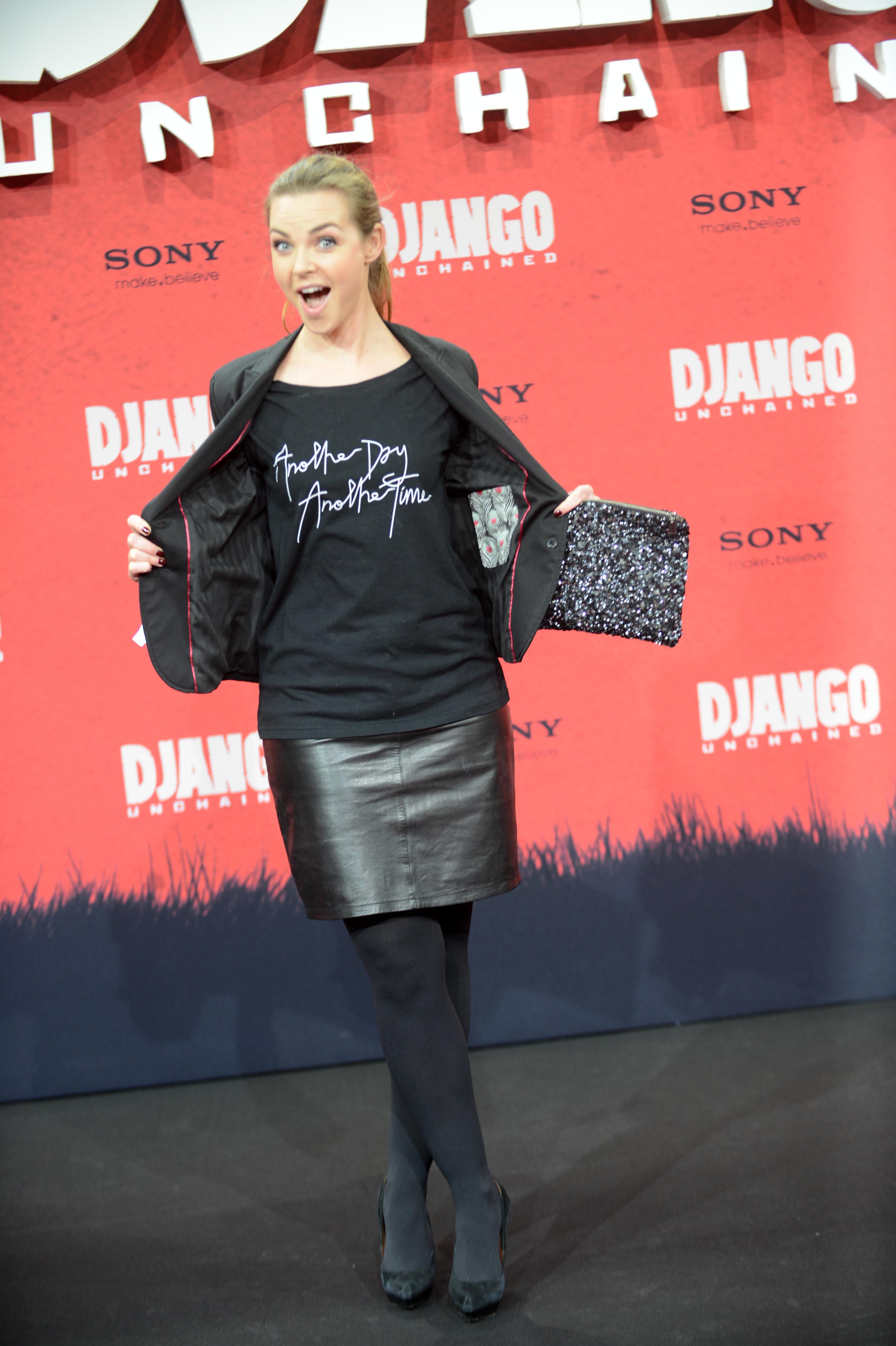 idol-celebs.com-Annika Kipp - 2013-01-08 Django Unchained premiere in Berlin-02.jpg