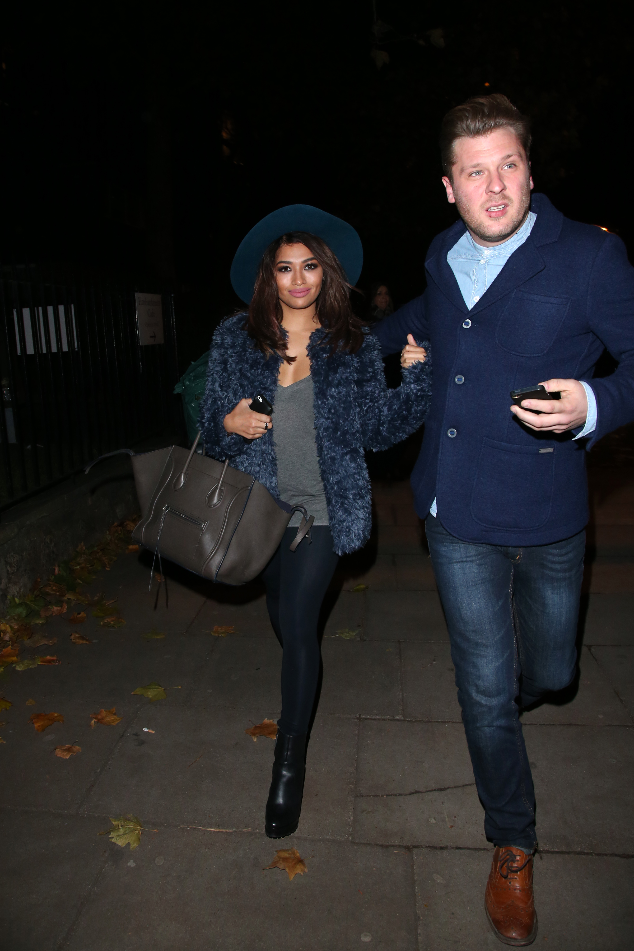 MCFan_for_Celeblounge15-11-2013 15-41_56.jpg