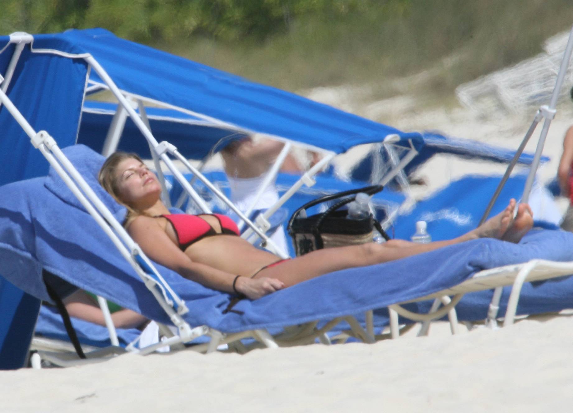 Fergie Red Bikini (28).jpg