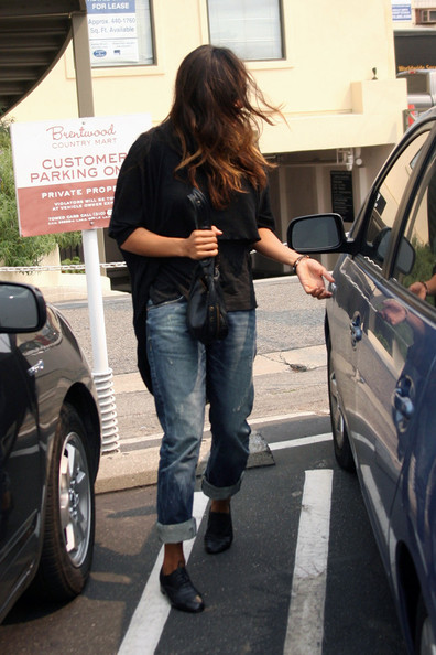 RosarioDawsonLeaving10.jpg