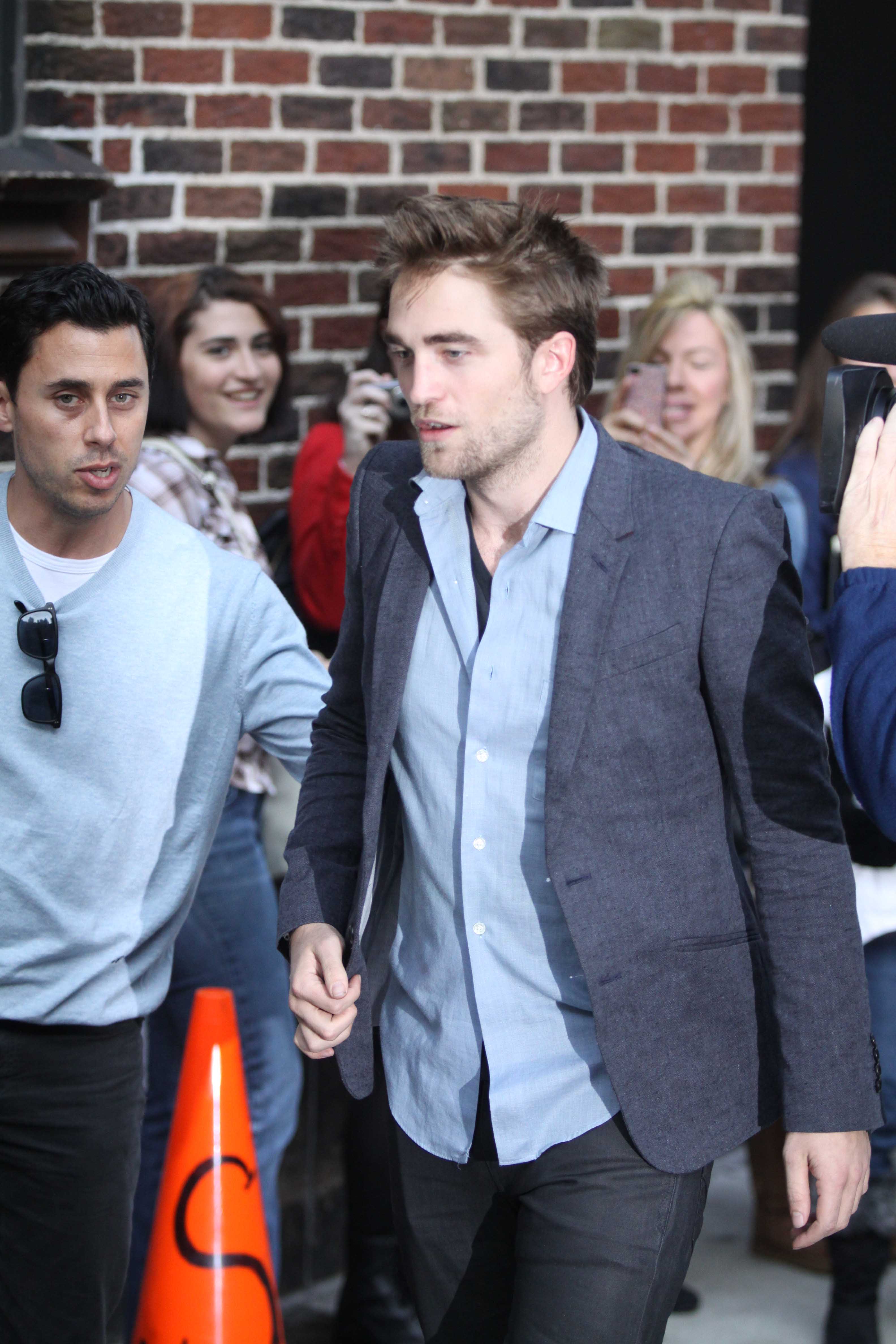 PATTINSONLIFE-LETTERMAN110811-4 (7).jpg