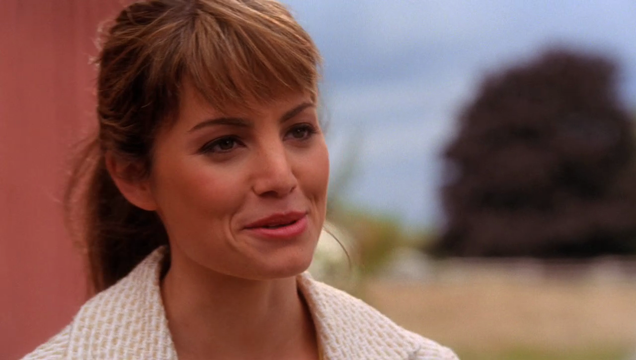 hightower@celeblounge_Smallville S04E03_Erica Durance (69).png