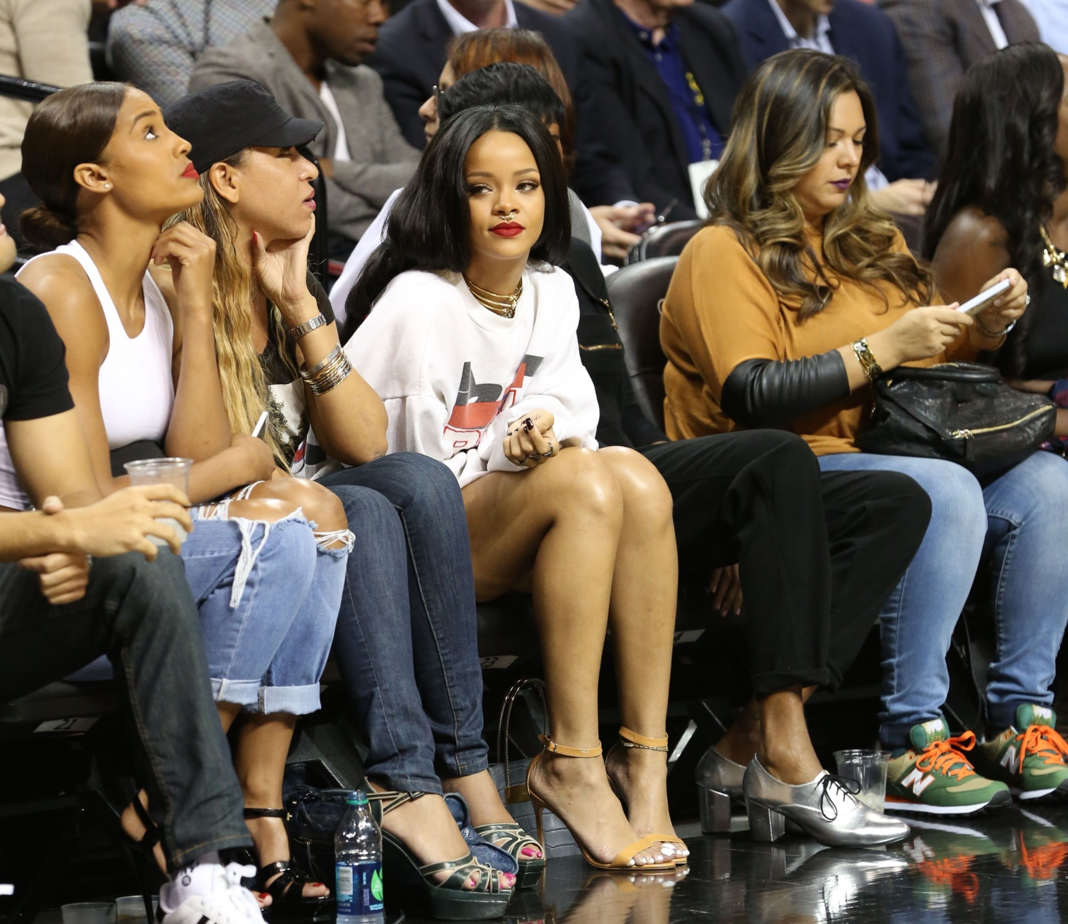 rihanna (18).jpg