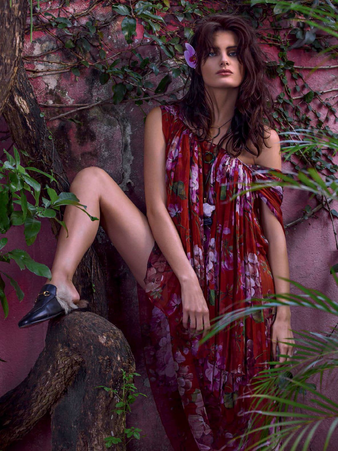 Isabeli Fontana by Mariano Vivanco @ Vogue Brésil 10.2015 (3).jpg
