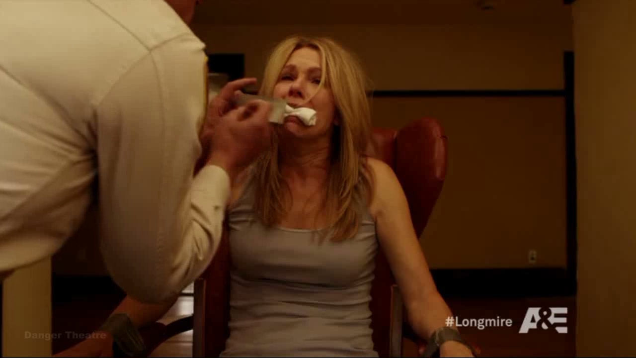 longmire_sound_and_fury.wmv.093.jpg