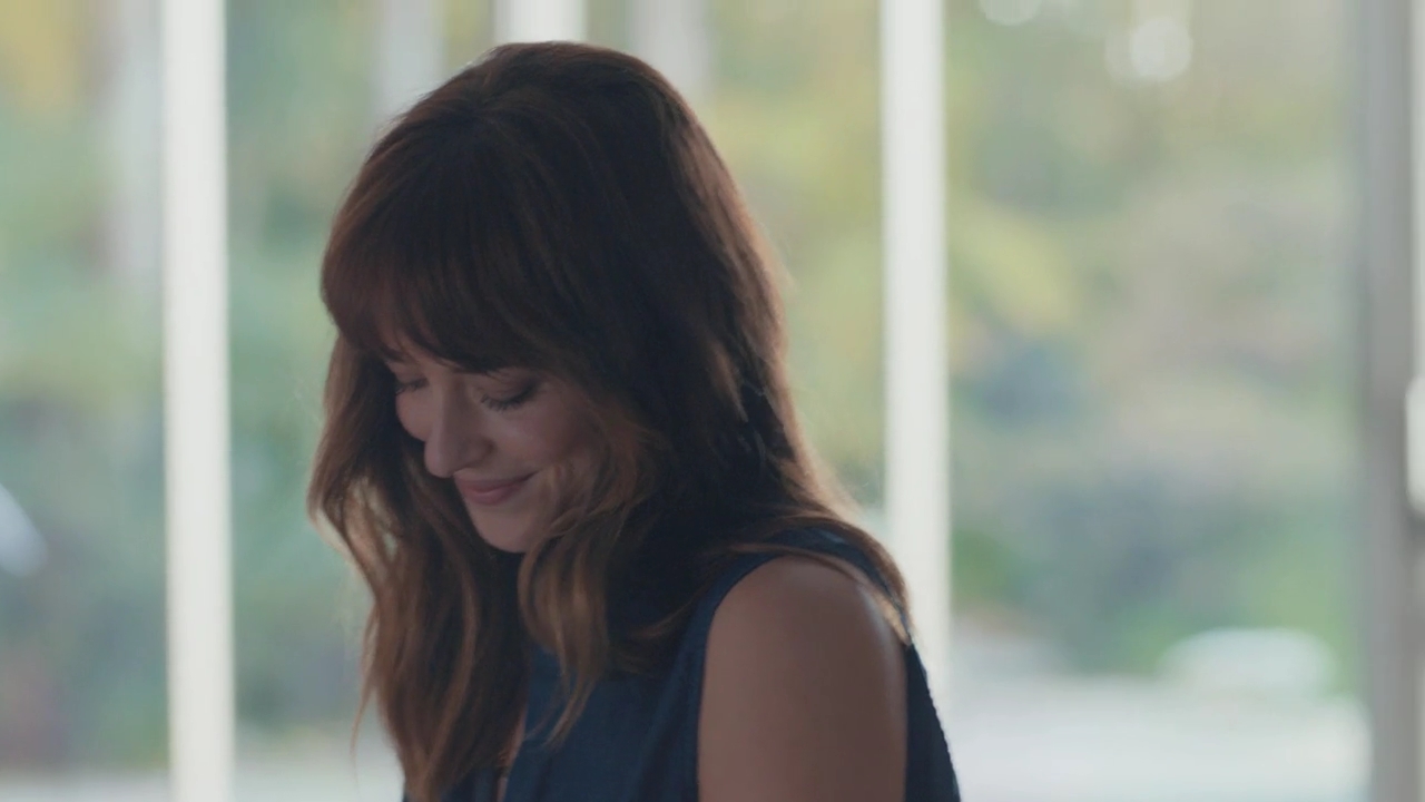 Dakota Johnson - In A Relationship (1709).jpg