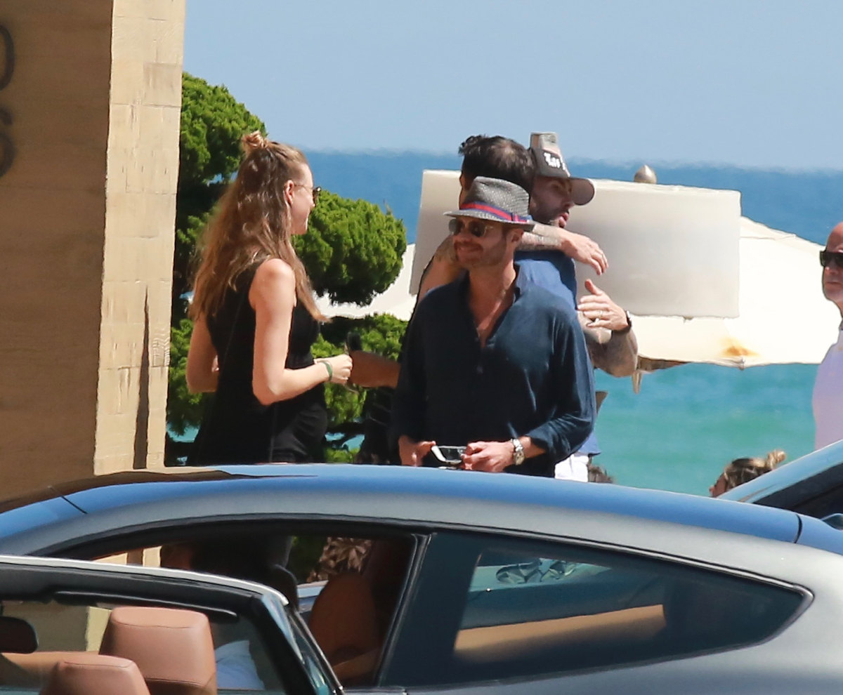 MCFan_for_Celeblounge&HQCelebCorner06-07-2016 10-26_10.jpg