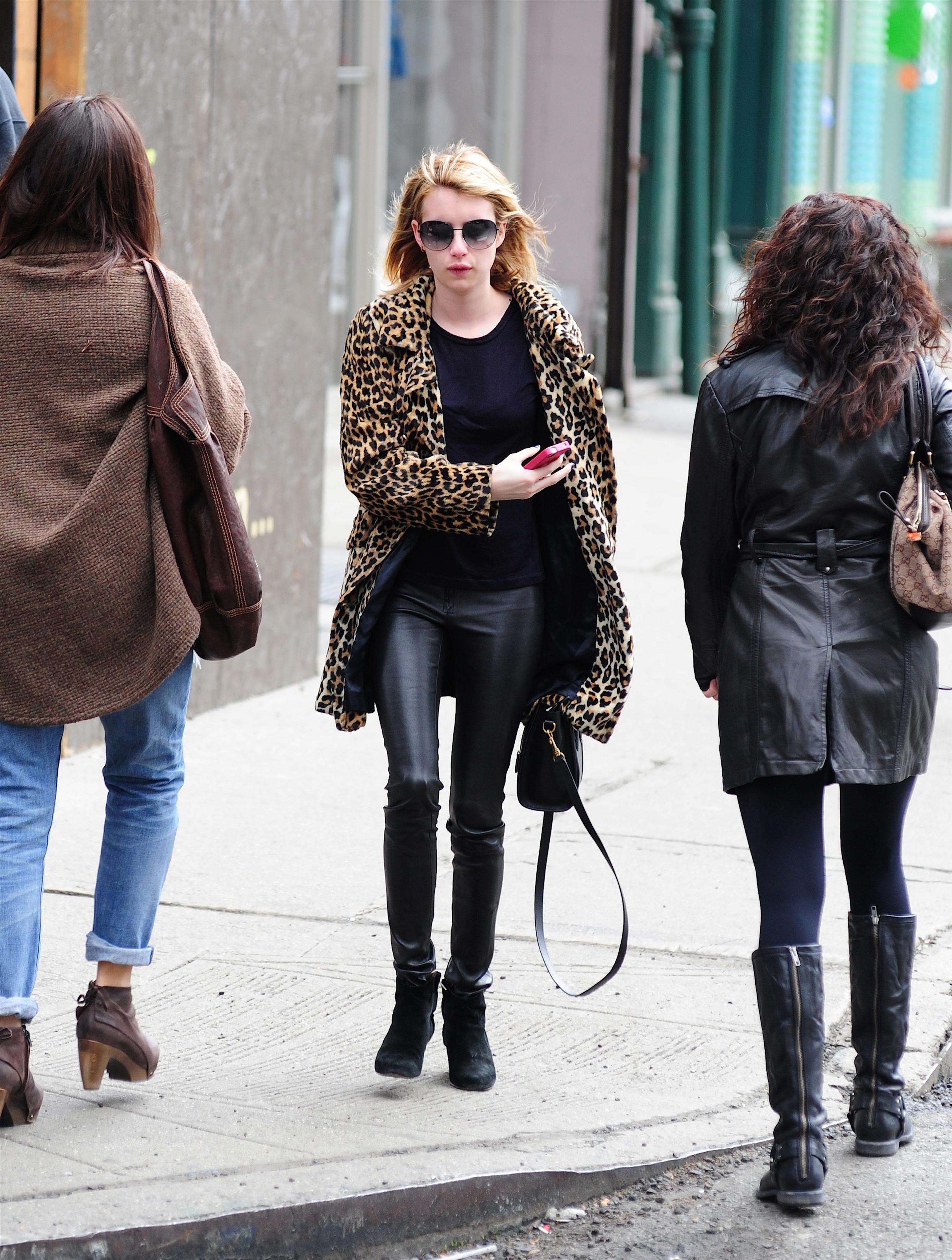 Emma Roberts 29.03.2012 01d.jpg