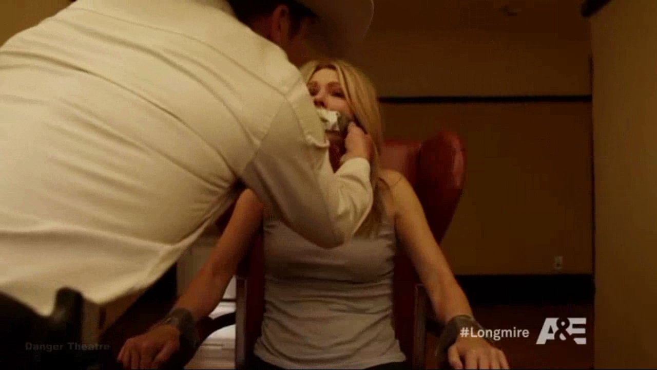 longmire_sound_and_fury.wmv.082.jpg