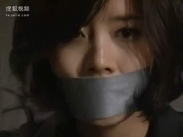 Asian girl in tape ball.WMV.049.jpg