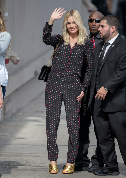 Margot+Robbie+at+Kimmel+vN_ygH7b0Xbl.jpg