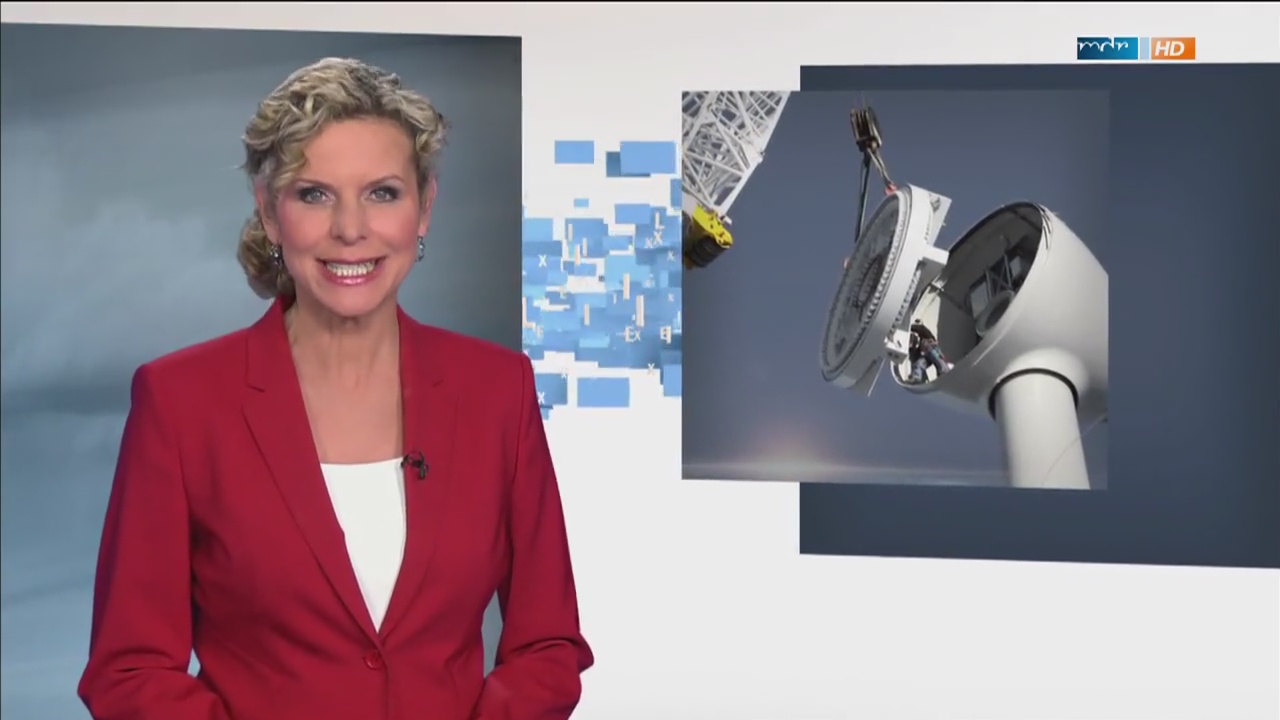 Victoria_Herrmann_LexiTV_20150319 006.jpg