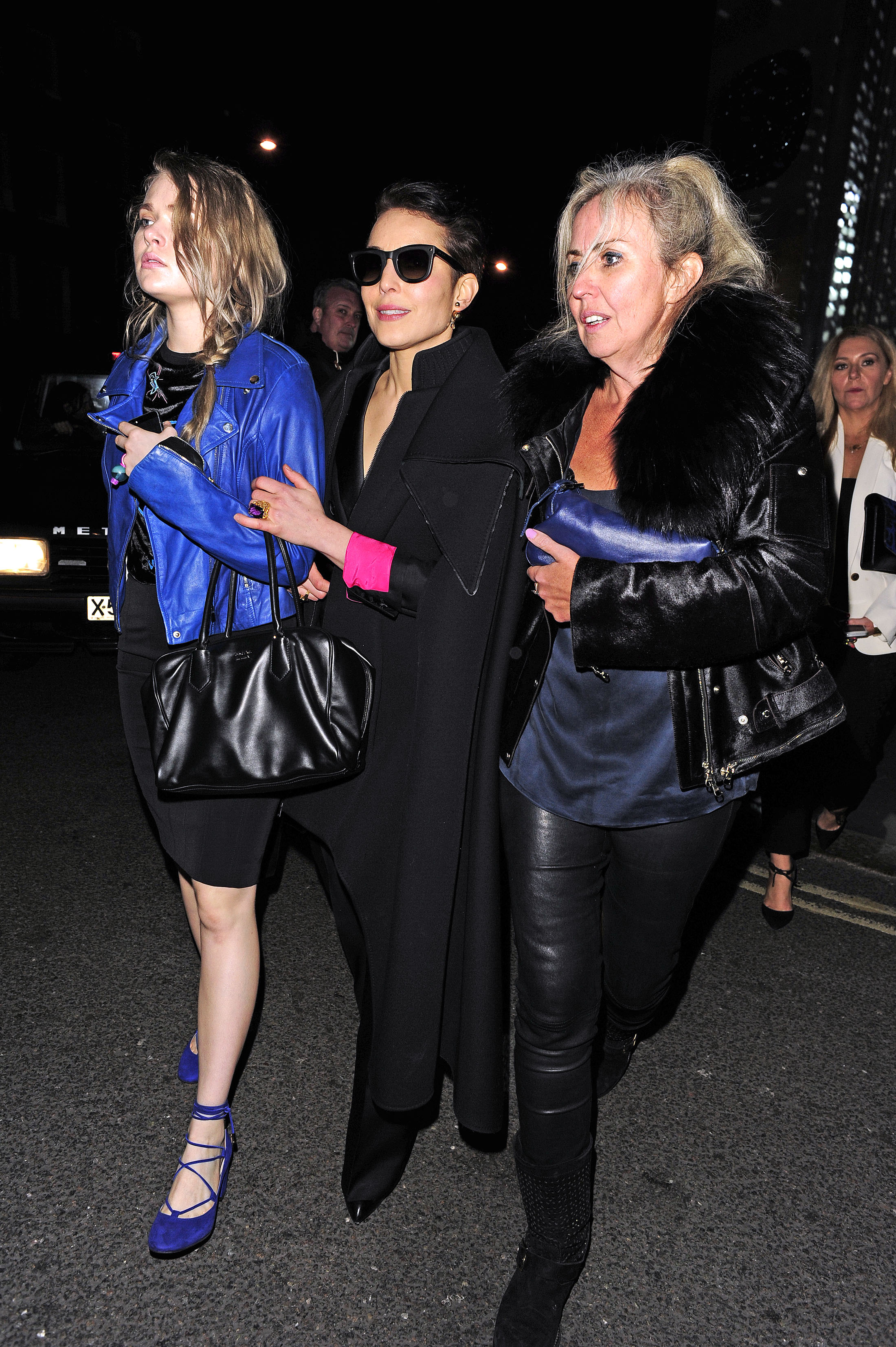 MCFan_for_Celeblounge&HQCelebCorner25-02-2016 11-11_05.jpg