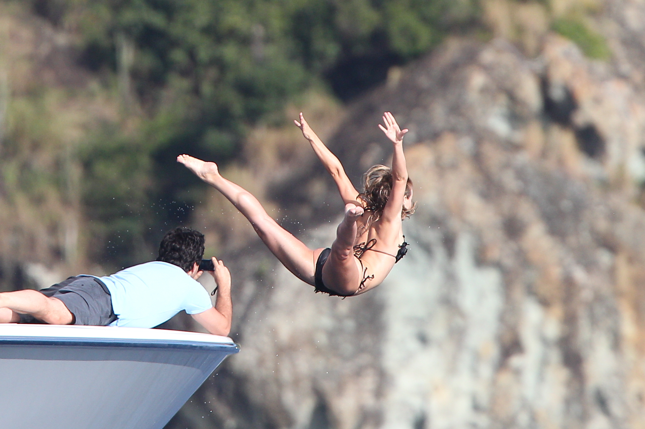 Julianne_Hough_bikini_in_St_Barths,_6_January,_201200021.jpg