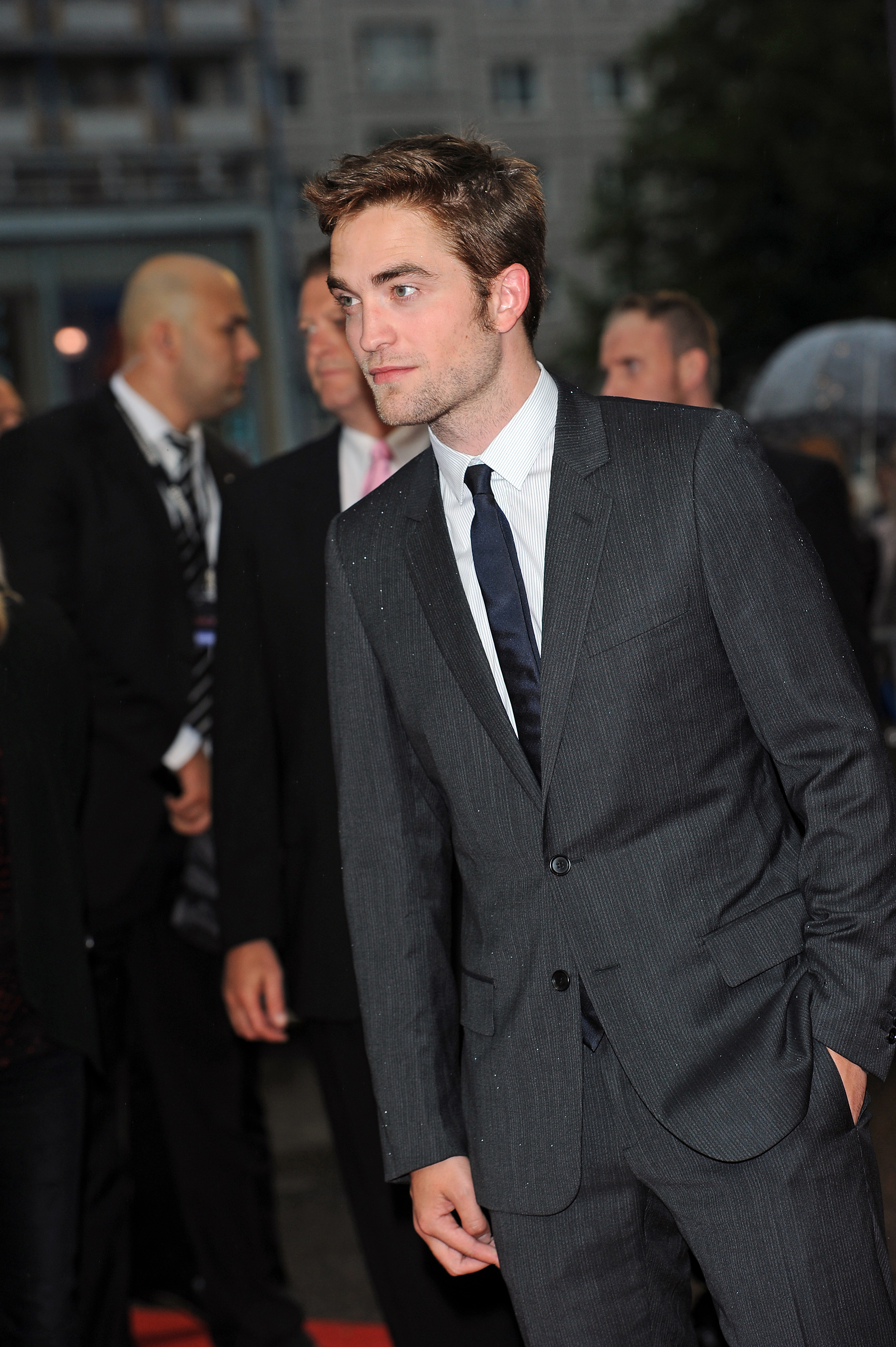 PATTINSONLIFECOSMOBERLINPREM (7).jpg