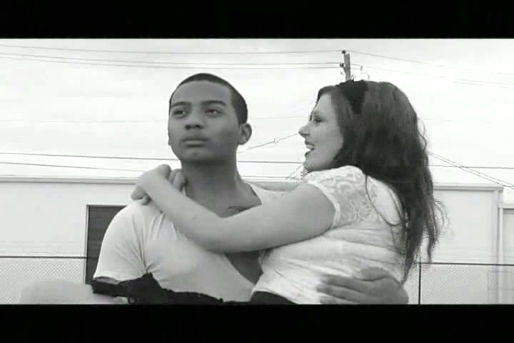 Trouble at the Tracks.wmv.105.jpg