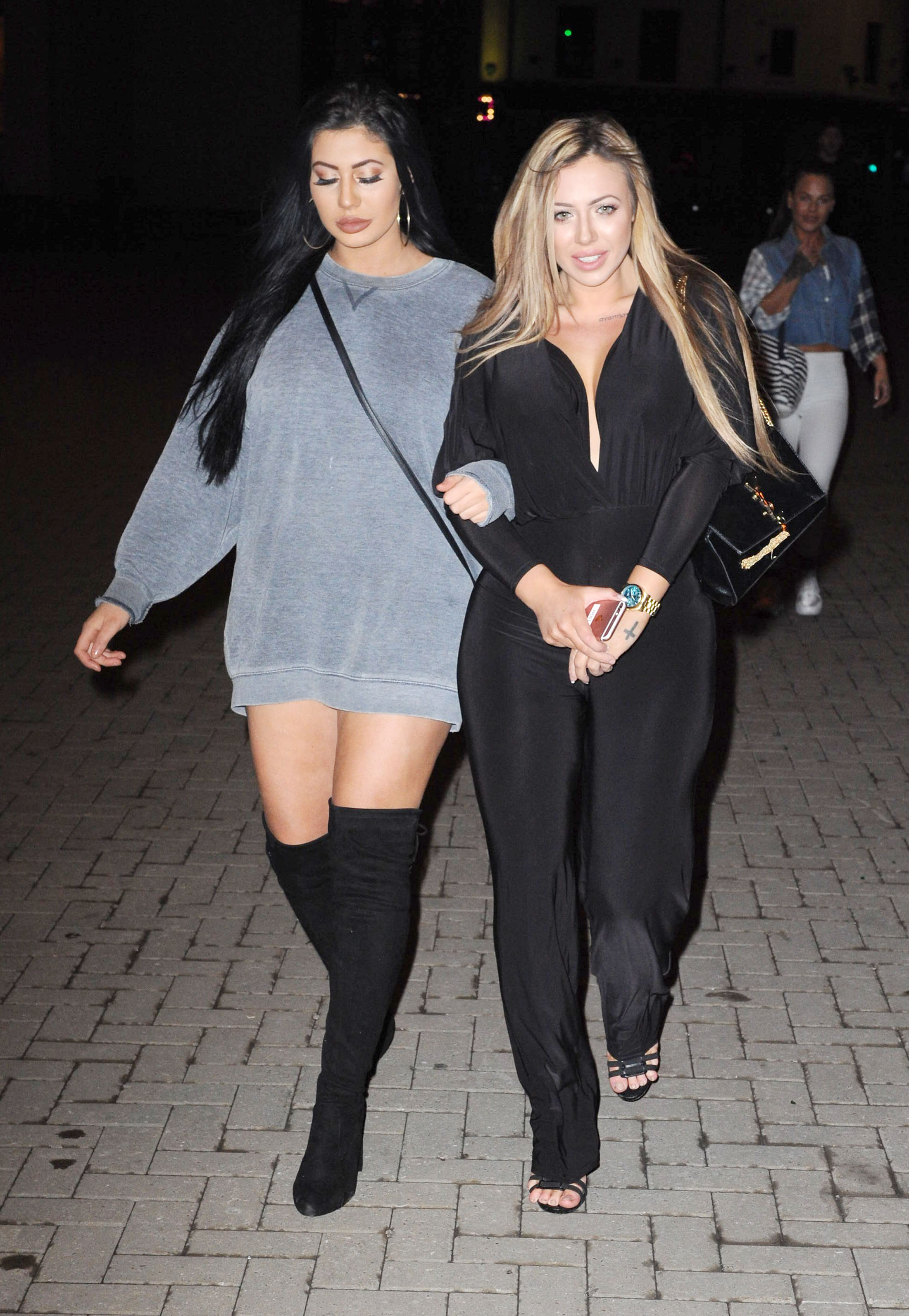 MCFan_for_Celeblounge&HQCelebCorner14-02-2016 14-42_10.jpg