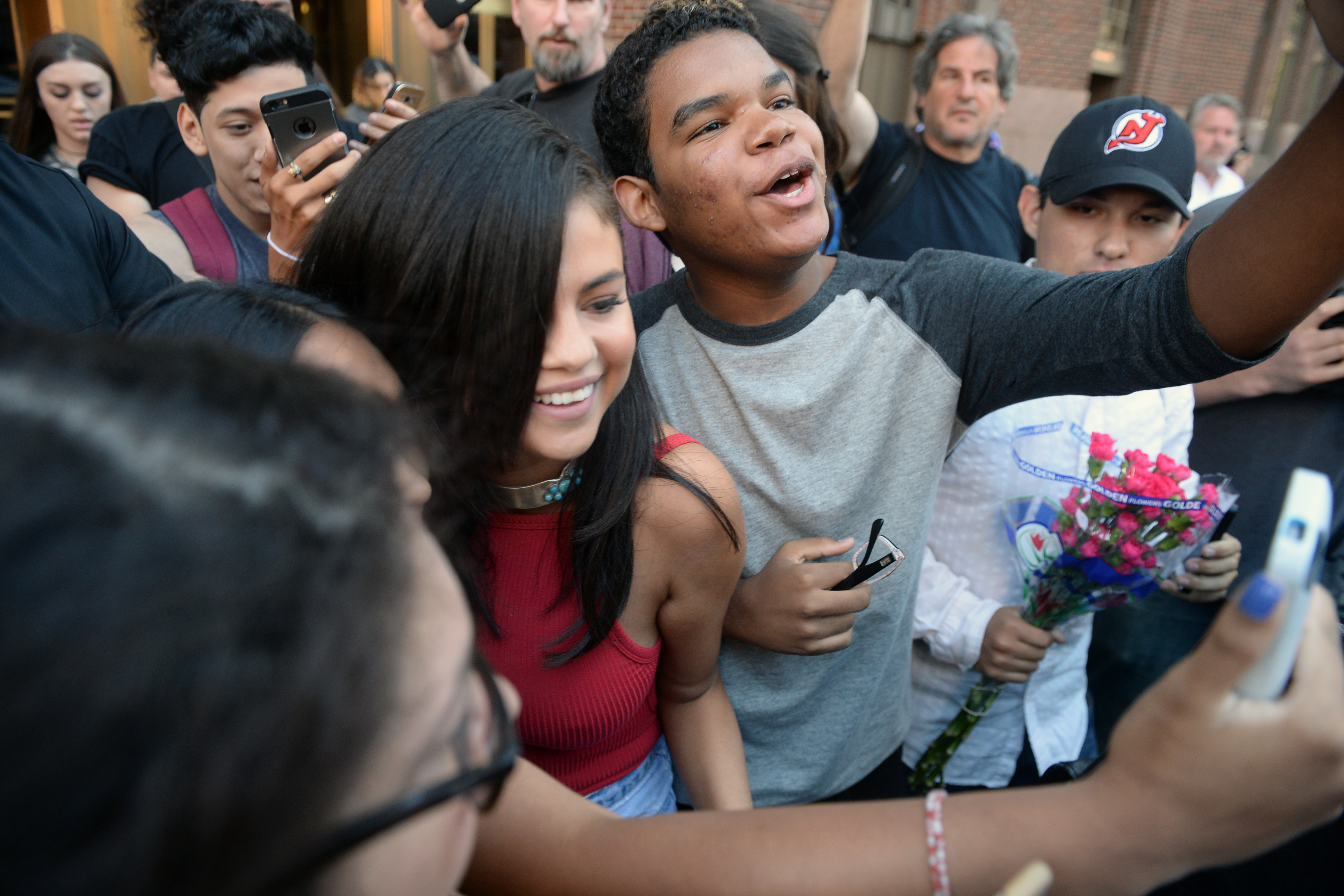 SelenaGomezZ100RadioStationNY22.06.15_37.jpg