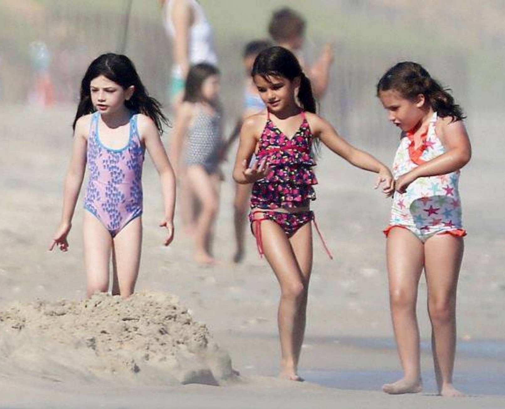 Preteen panties. Suri Cruise Swimwear. Suri Cruise Bathing Suit. Nori Suri. Сури ойогини тайерлаш.