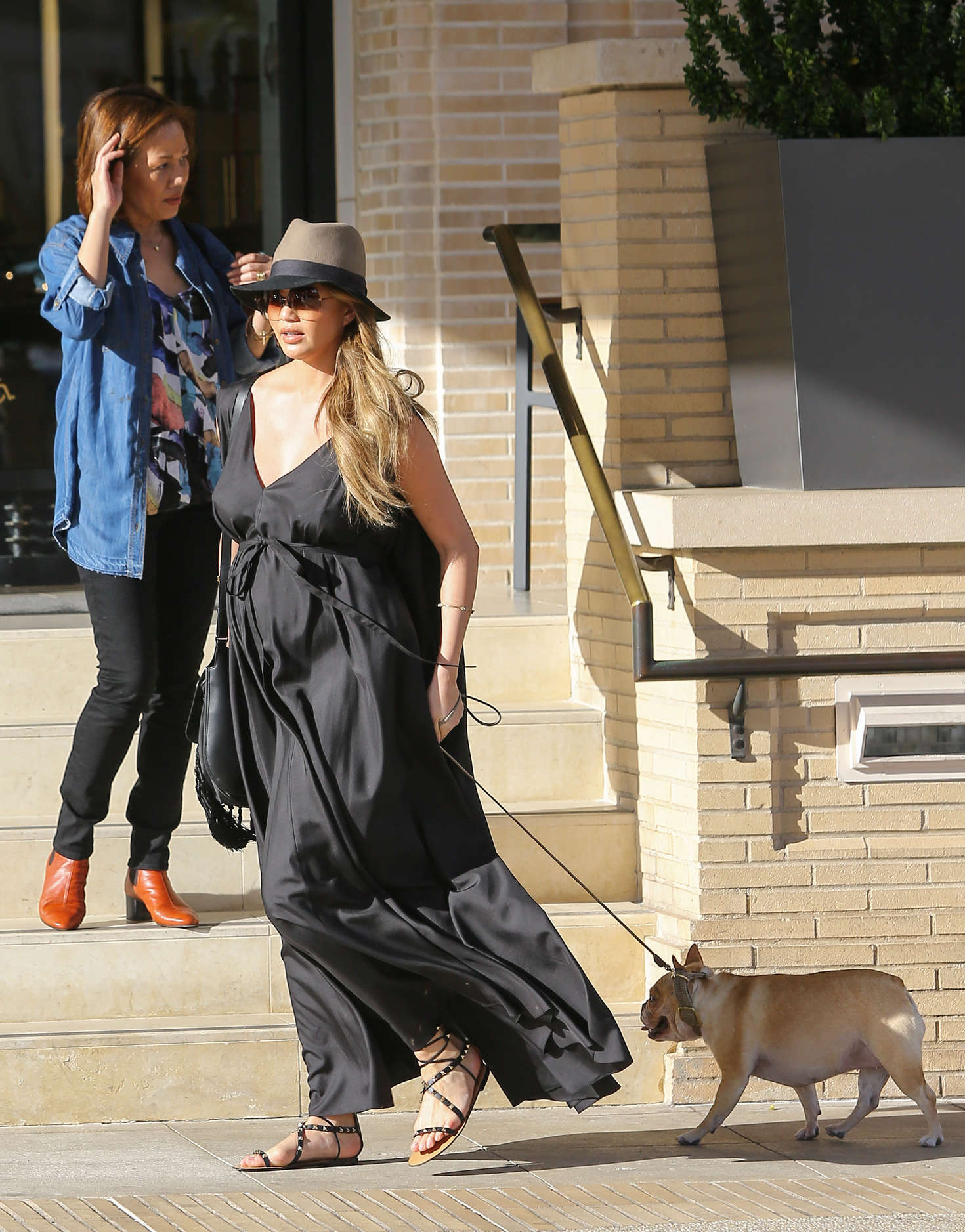 Chrissy-Teigen-in-Black-Long-Dress--04.jpg