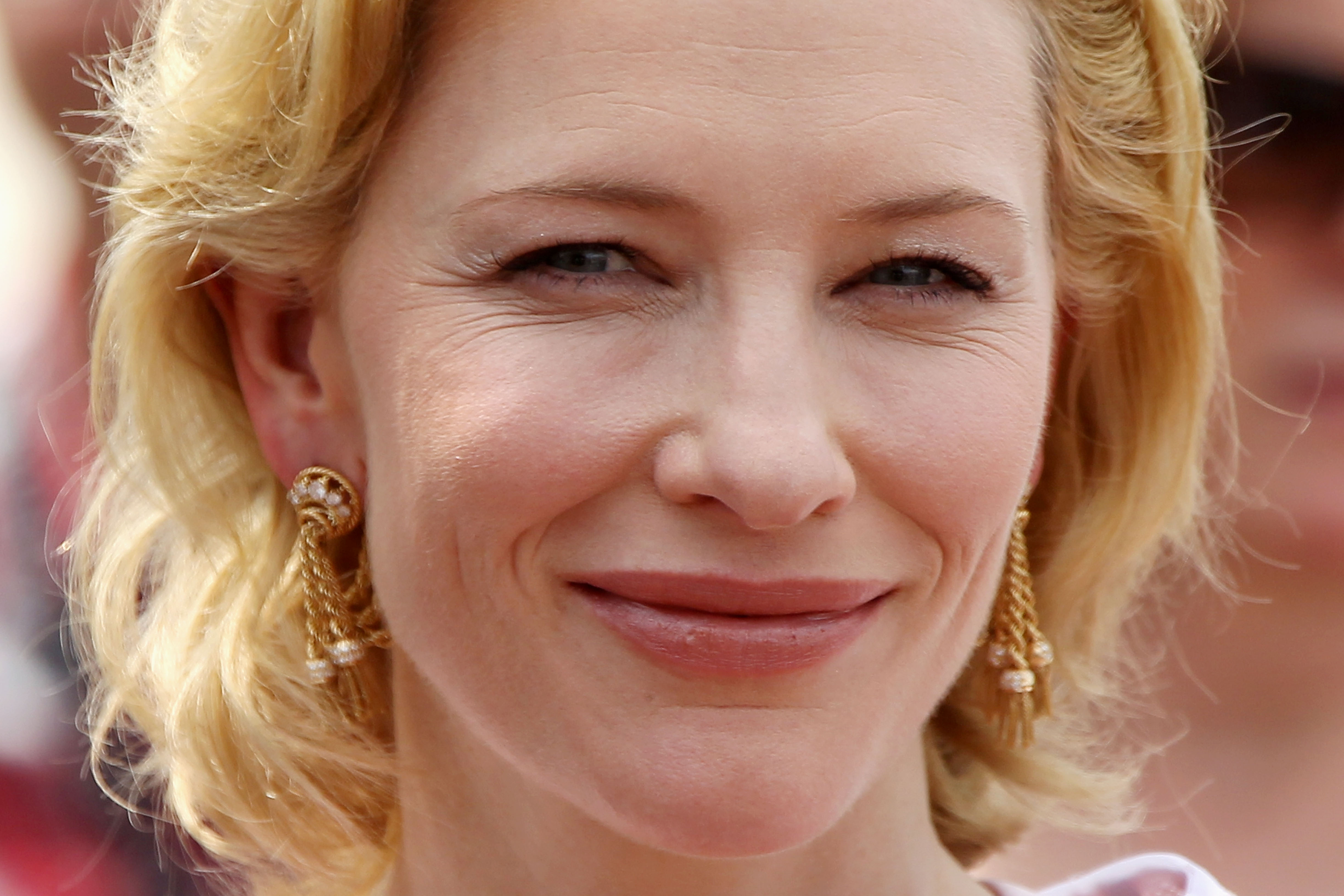 83827-the-cateblanchett2010-05-12-robinhoodphotoca.jpg