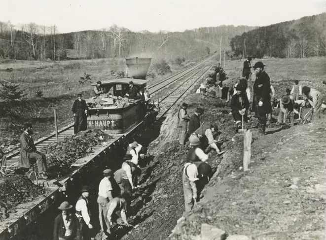Working-on-railroad-1865.jpg