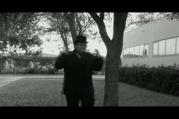 Trouble at the Tracks.wmv.031.jpg