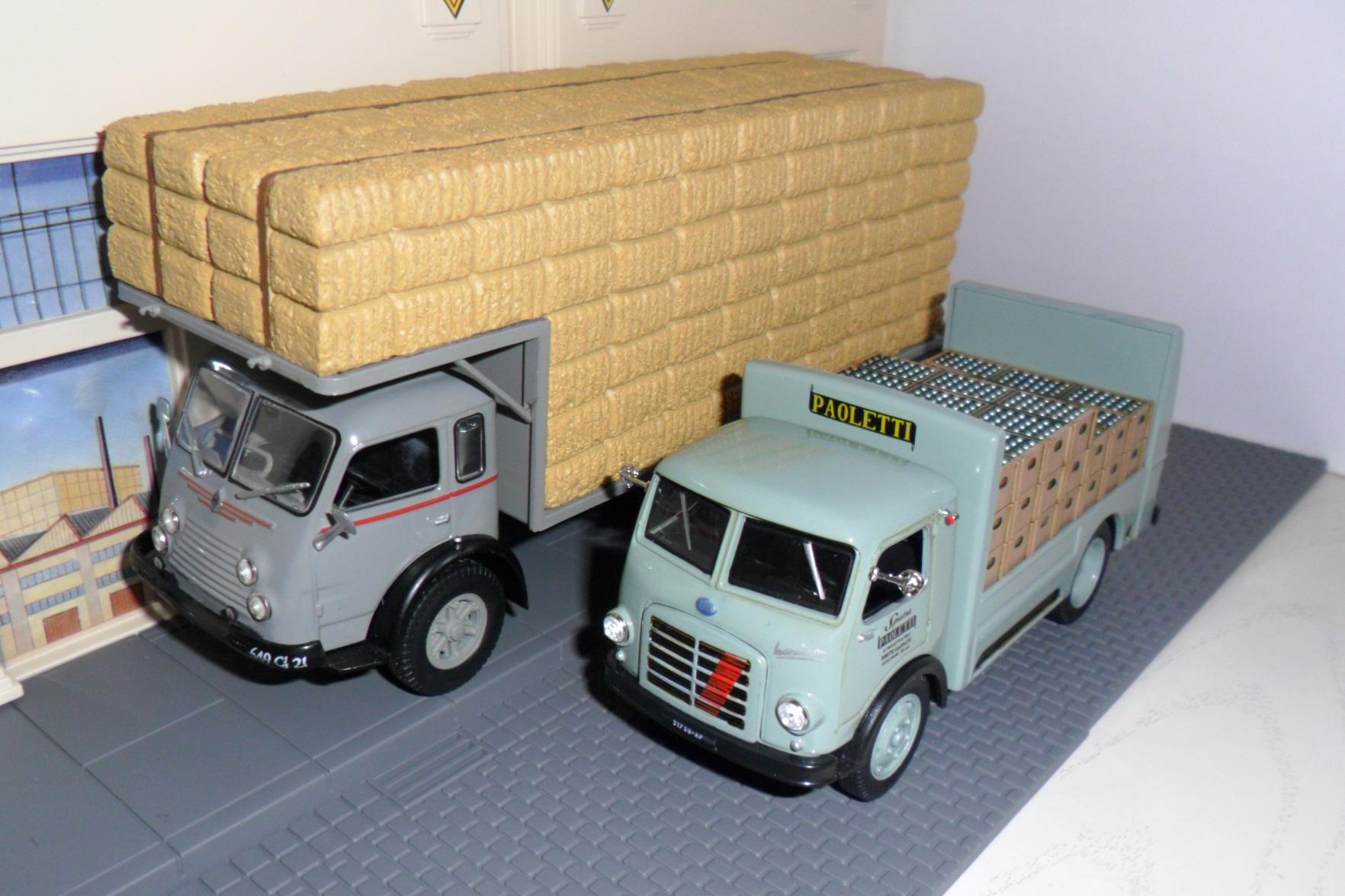 Renault R 4220-5.JPG