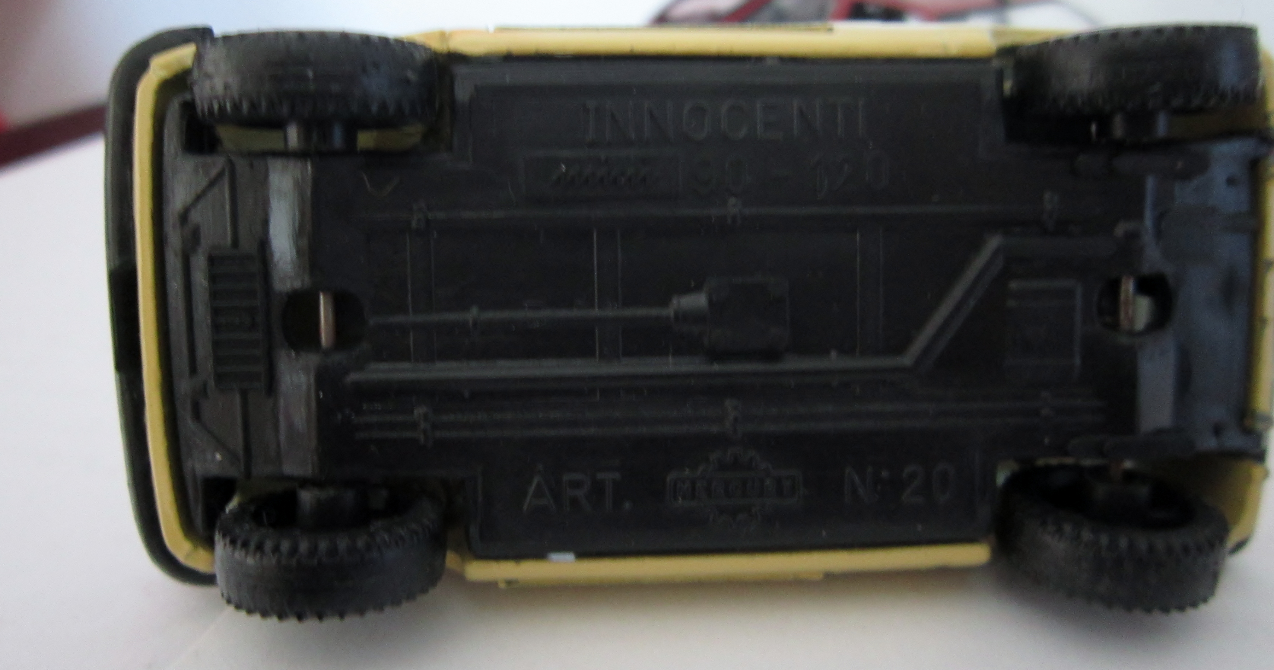 MINIMERCFON.JPG