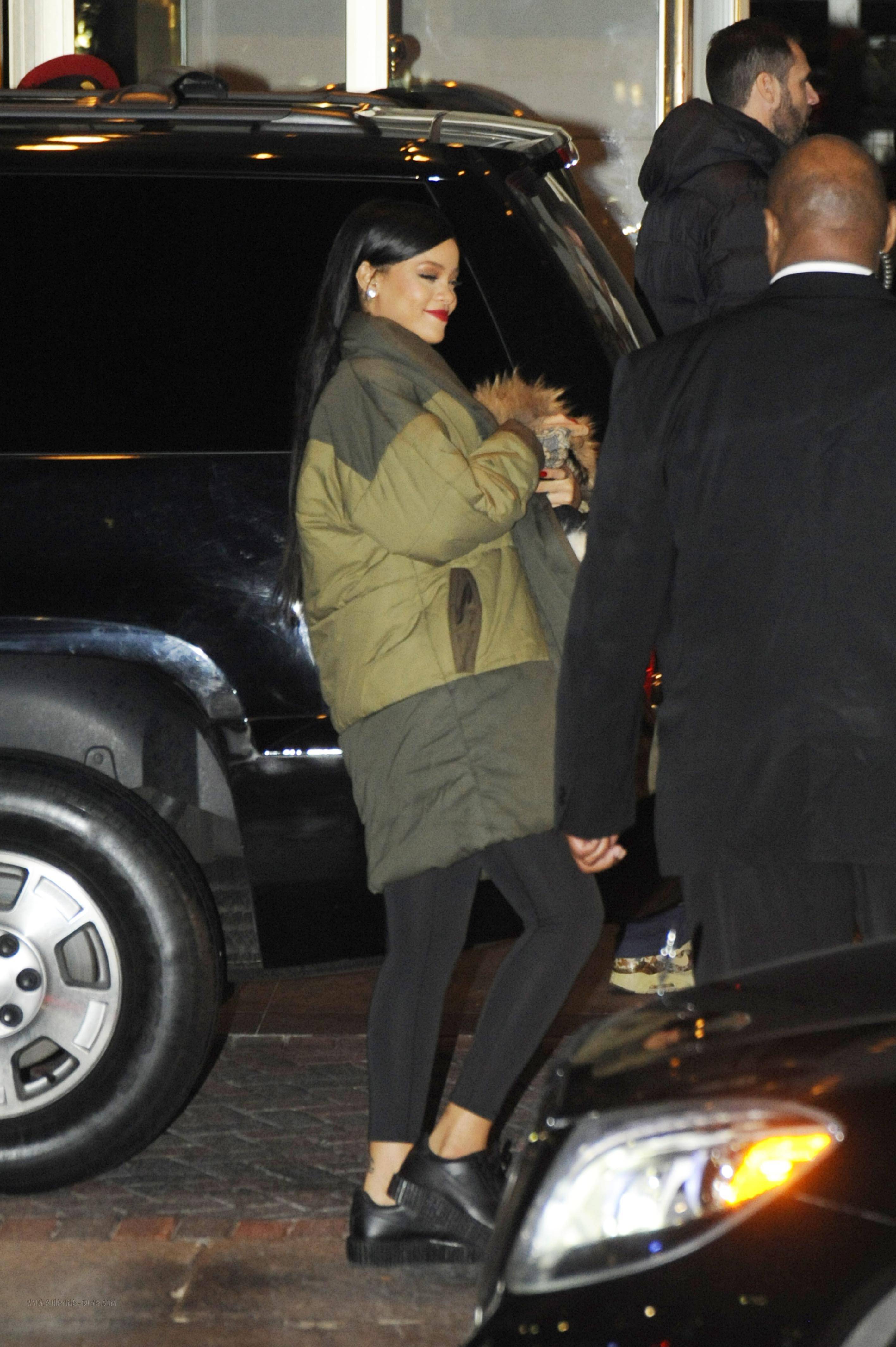 rihanna002.jpg