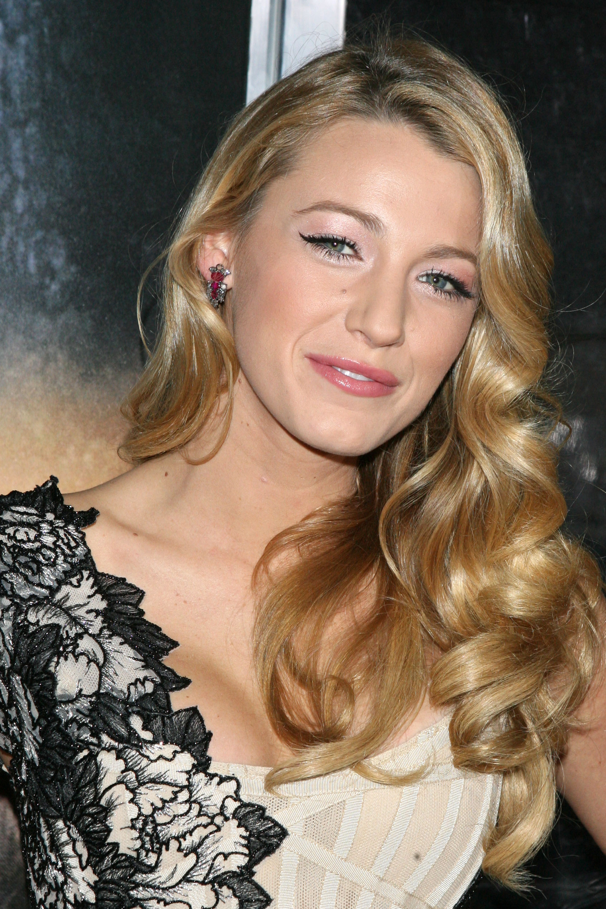 BlakeLively_WhereTheWildThingsAre-NYPremiere_131009_034.jpg