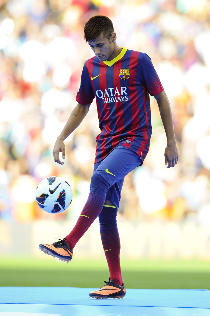 Neymar presentation 089.jpg
