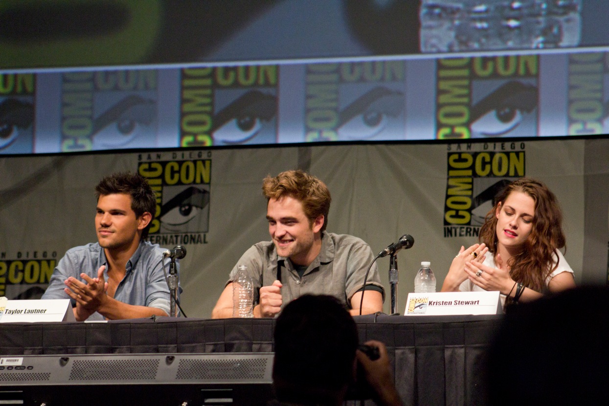BreakingDawn67.jpeg