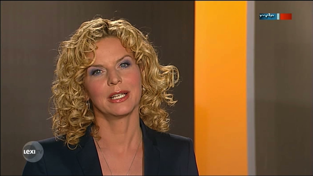  Victoria Herrmann_LexiTV_01112011_032.jpeg