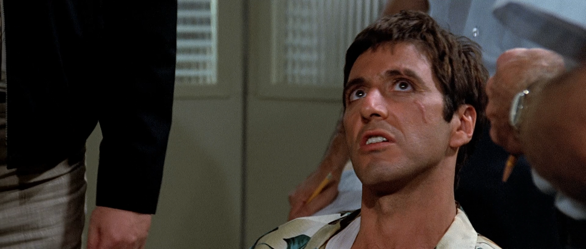 Next: Scarface.1983.BluRay.1080p.DTS.x264-CHD (1).mkv_snapshot_00.10.30 201...