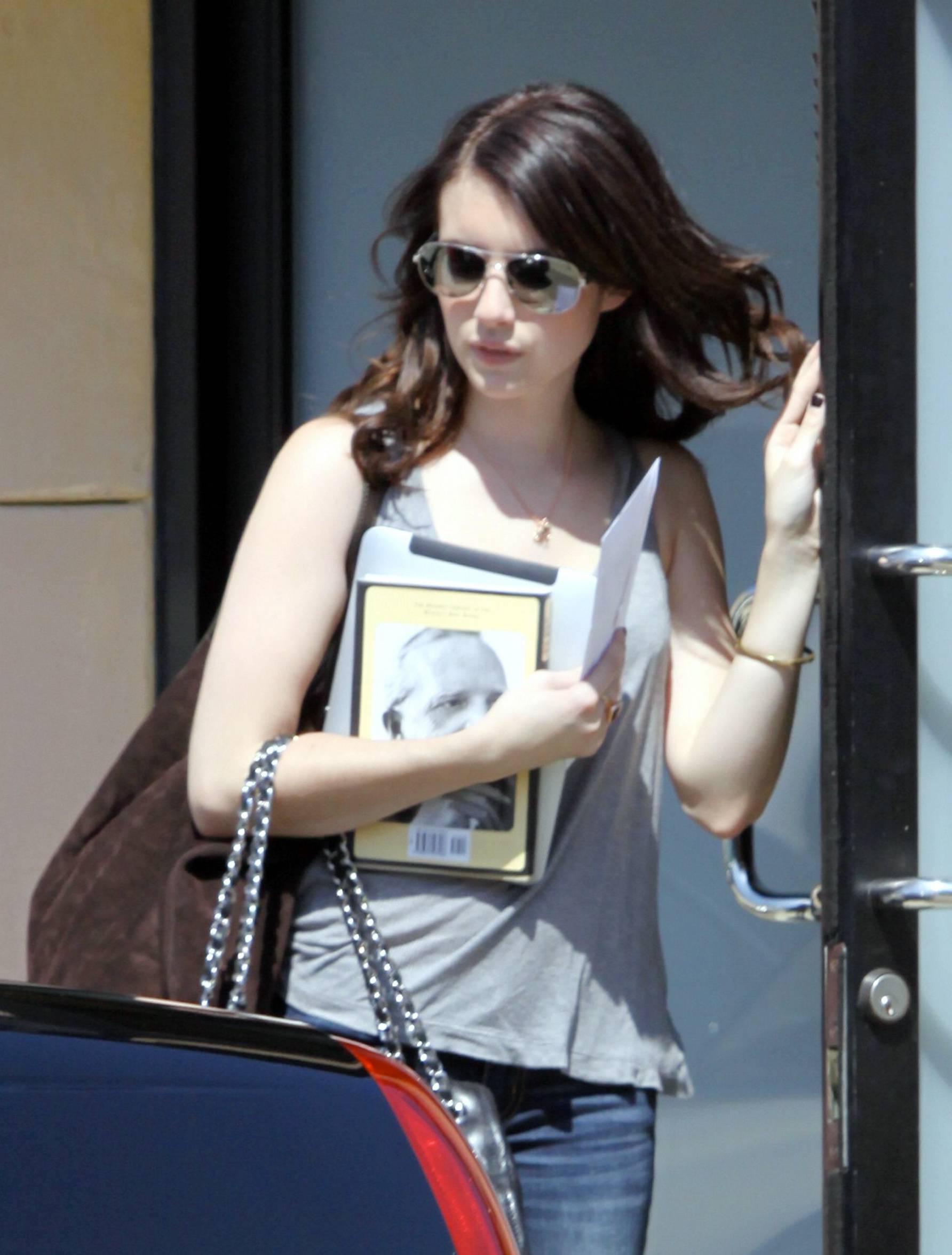 MCFan_for_celeblounge31-08-2010_10.jpg