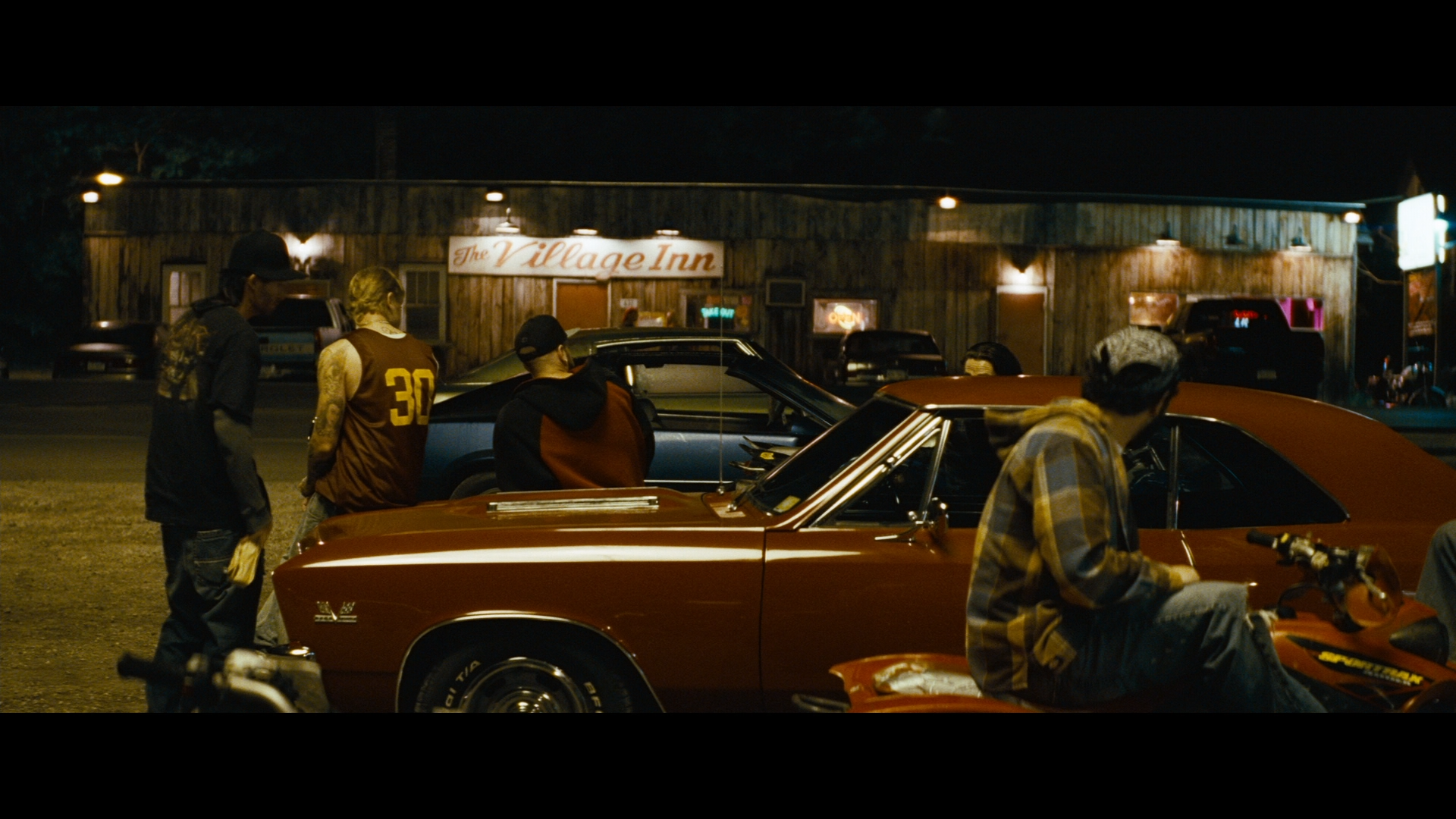 Out.of.the.Furnace.2013.1080p.BDRemux.AVC.DTS-HD.MA.5.1.3xRus.Eng.mkv_8.png