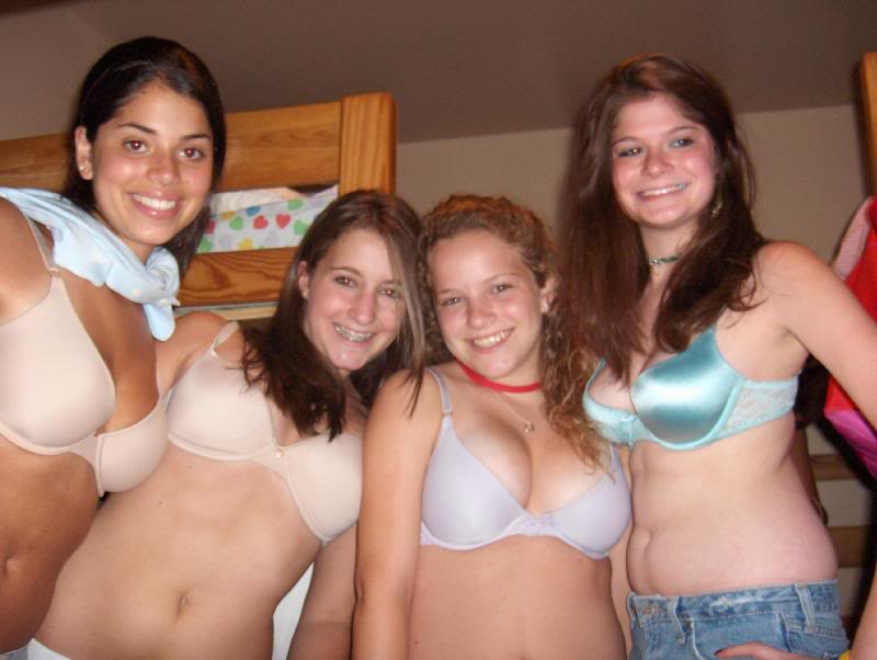 Hot Girls Showing Skin