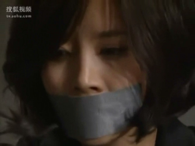 Asian girl in tape ball.WMV.051.jpg