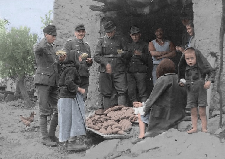 1944 auf Kreta Griechenland Colored.jpg