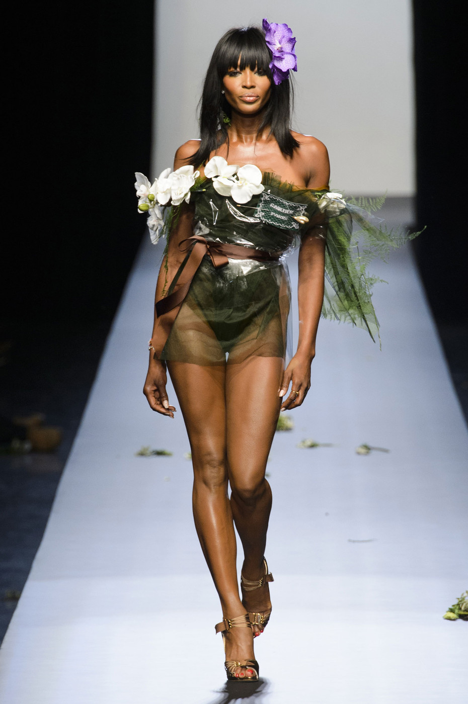 Naomi Campbell for Jean Paul Gaultier HC SS 2015 in Paris 28.1.2015_39.jpg