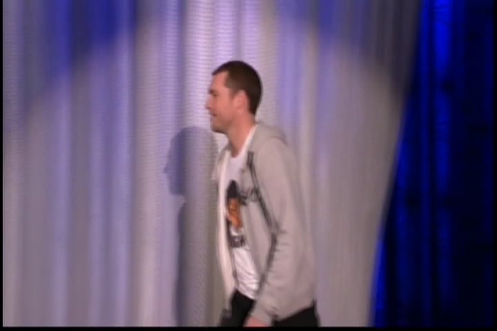 SamWorthingtonTonightShow121809.mpg_000016513.jpg