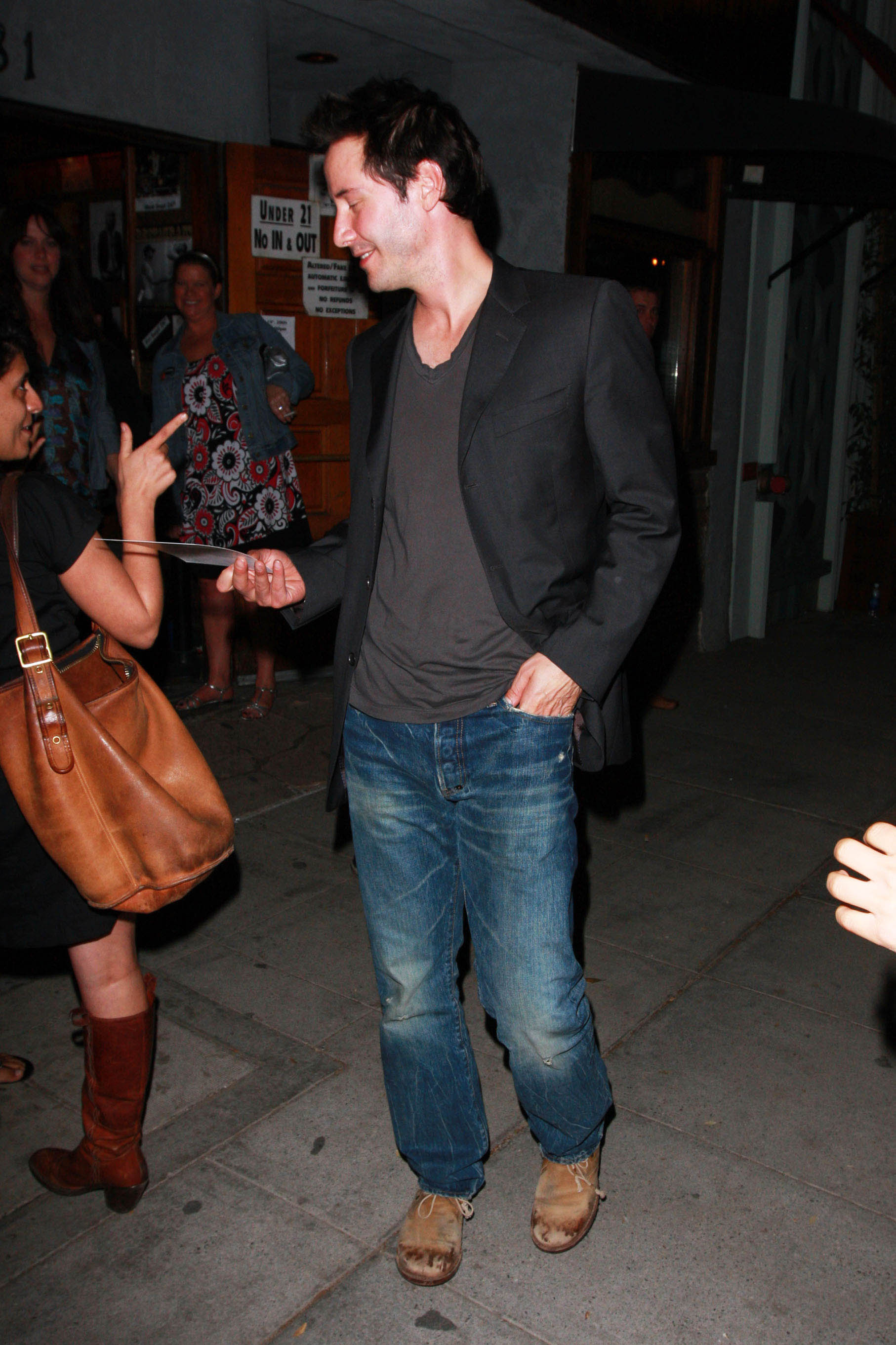 Mansion_of_Celebs_Keanu_Reeves_003.jpg