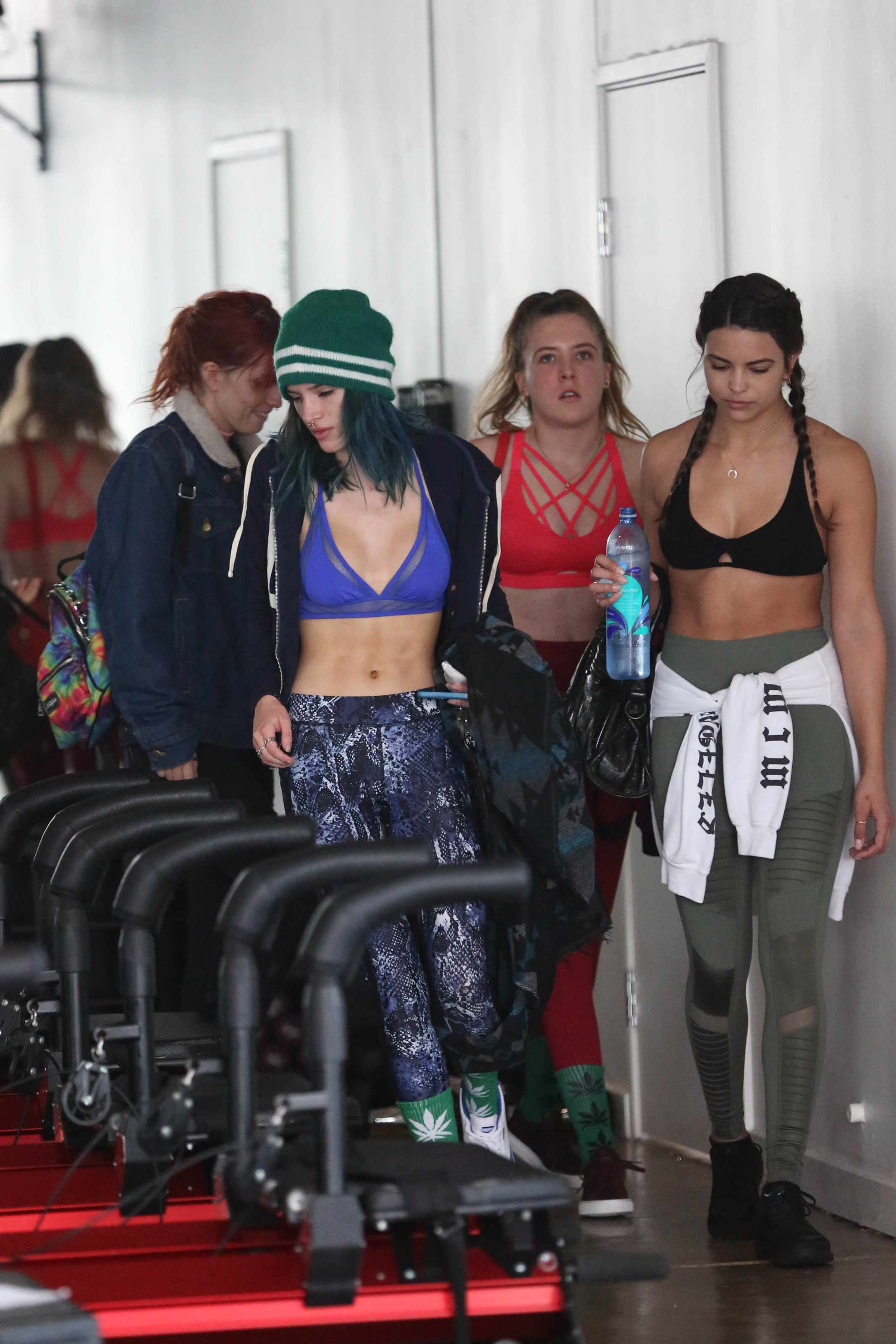 MCFan_for_Celeblounge&HQCelebCorner06-01-2017 07-36Bella Thorne, Dani Thorne_74.jpg