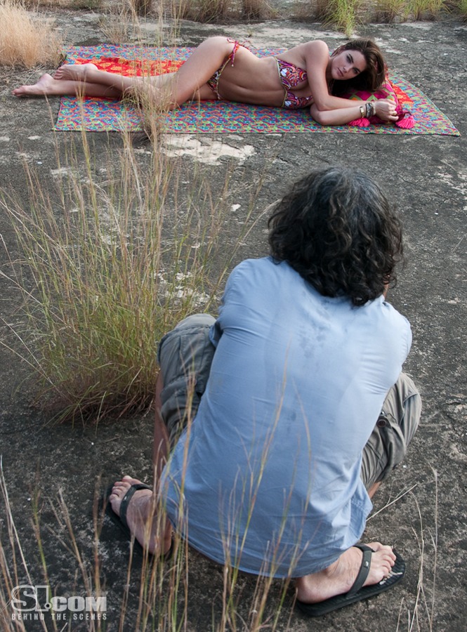 10_hilary-rhoda_behind_10.jpg