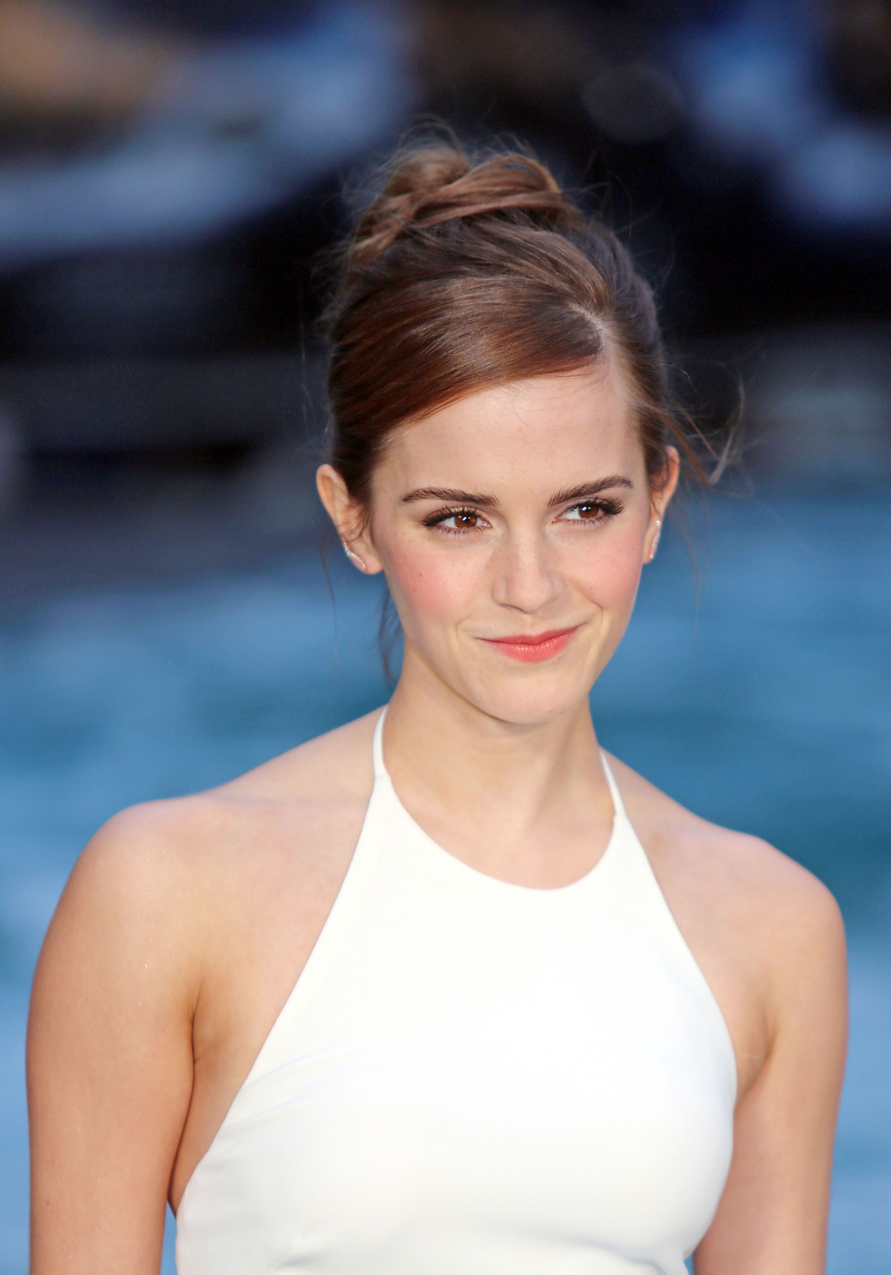 Emma_Watson_UK_premiere_Noah_Odeon_Leicester_Square_London_31.03 _410.jpg