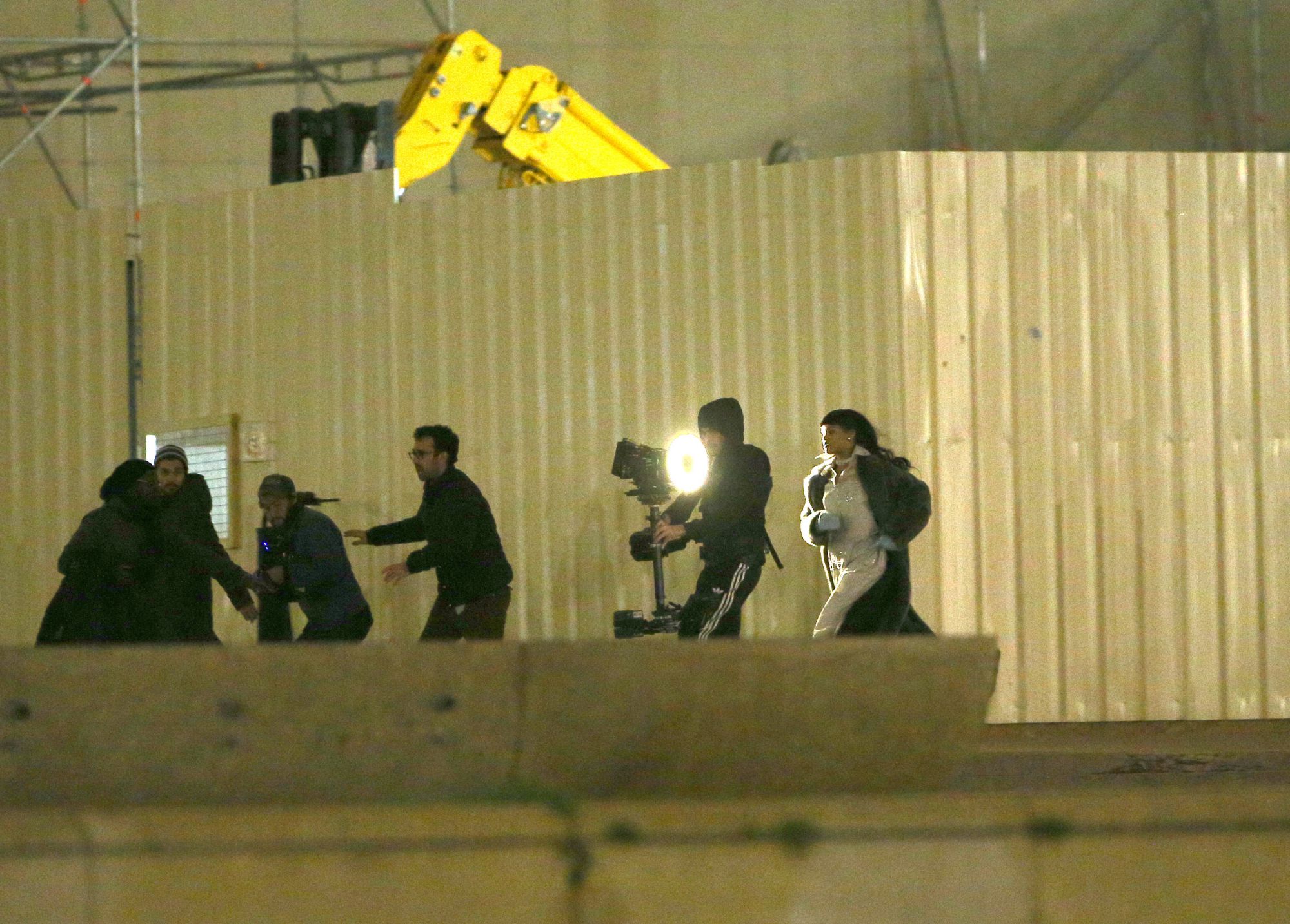 Rihanna at the Trocadero in Paris 18.12.2014_194.jpg