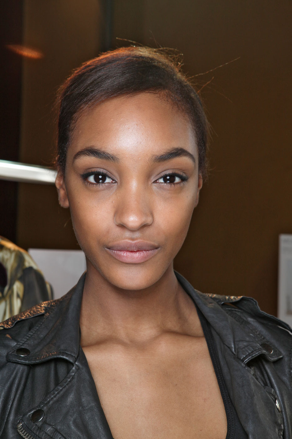 Stella+McCartney+Fall+2011+Backstage+JYx_L_xI-Fsx.jpg